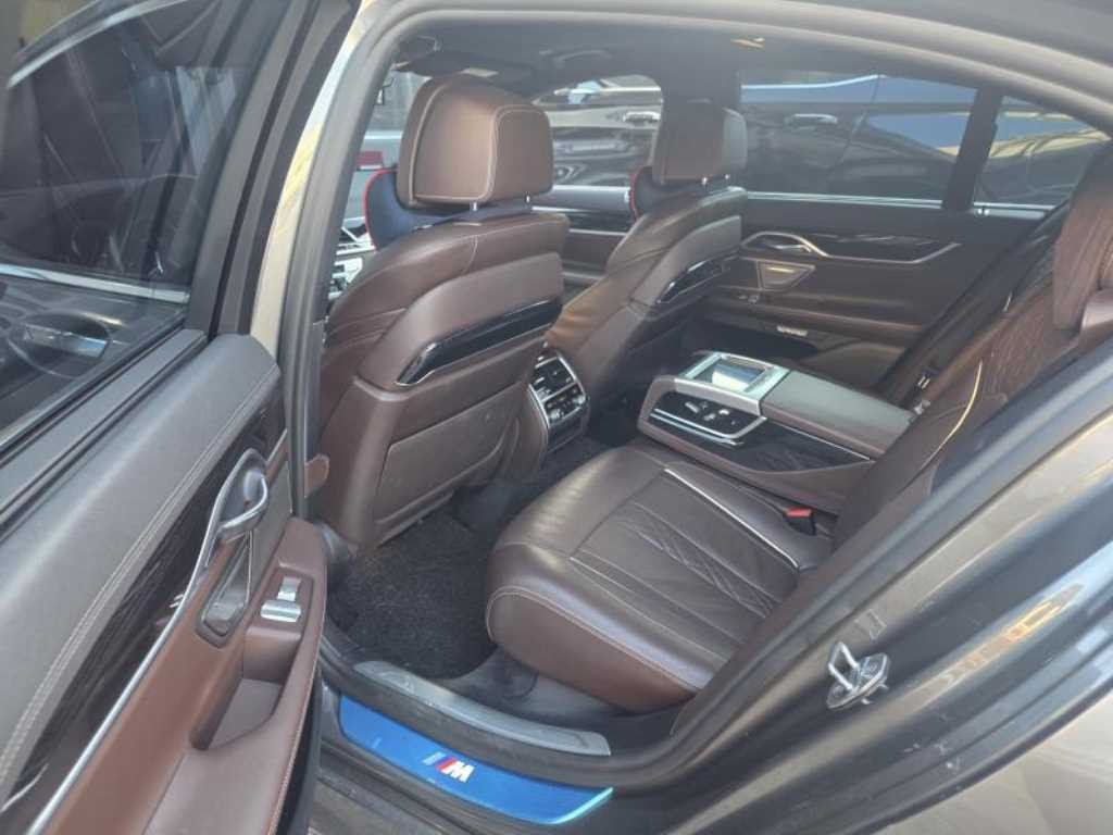 BMW 7시리즈 7시리즈 (G11) 730d xDrive M 스포츠 이미지 18