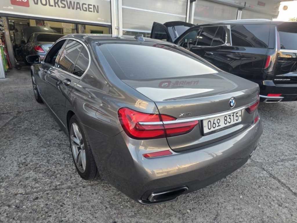 BMW 7시리즈 7시리즈 (G11) 730d xDrive M 스포츠 이미지 3