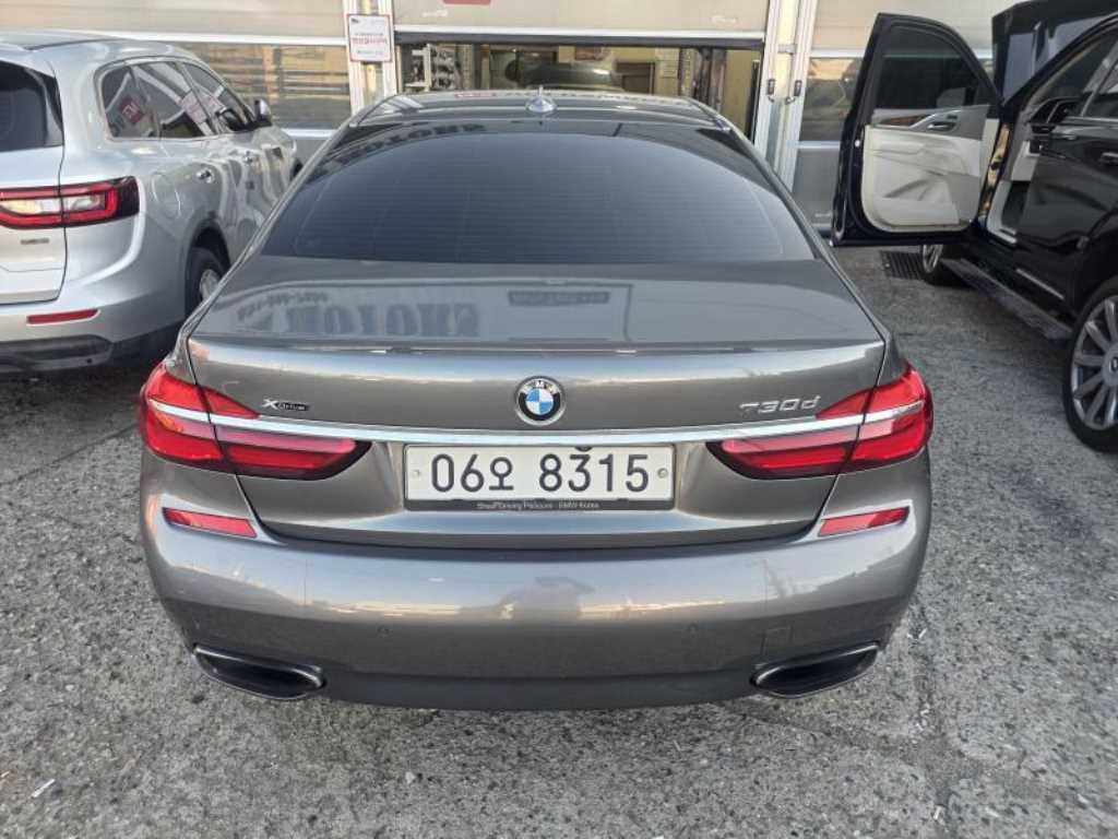 BMW 7시리즈 7시리즈 (G11) 730d xDrive M 스포츠 이미지 4