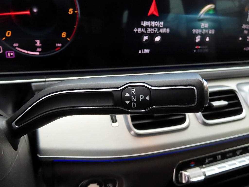 벤츠 GLE 클래스 GLE 클래스 W167 GLE 300d 4MATIC 이미지 10