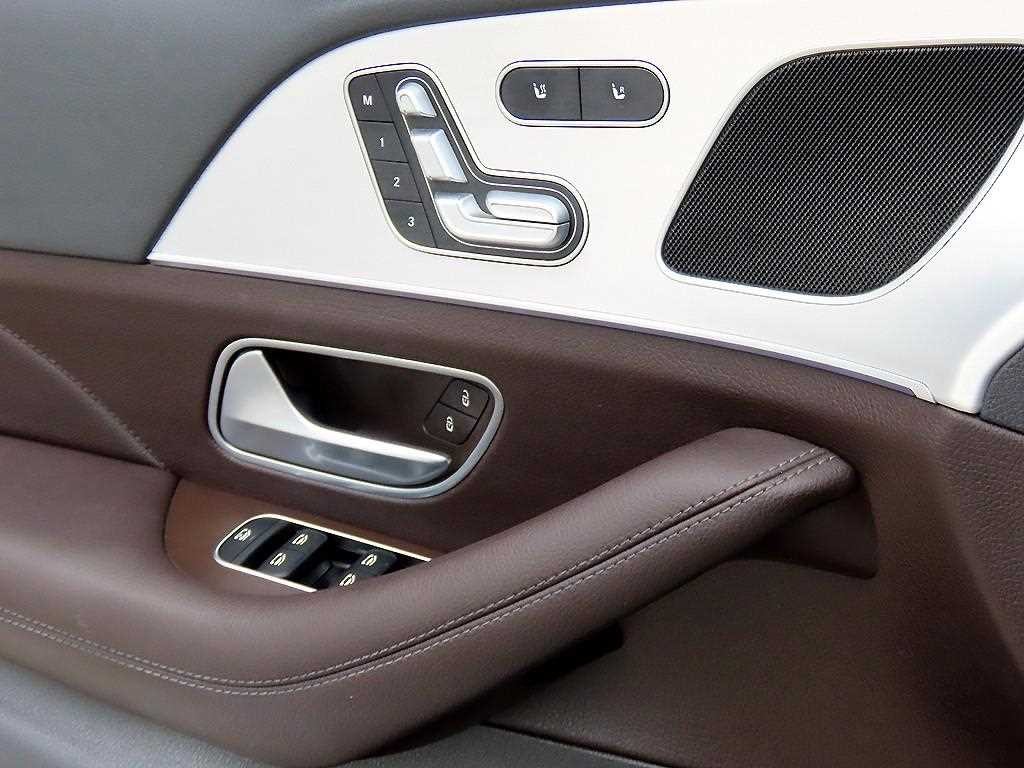 벤츠 GLE 클래스 GLE 클래스 W167 GLE 300d 4MATIC 이미지 11