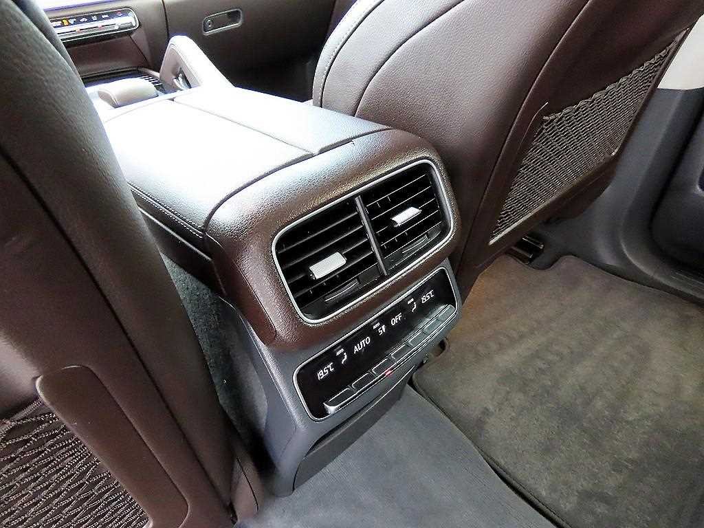 벤츠 GLE 클래스 GLE 클래스 W167 GLE 300d 4MATIC 이미지 16