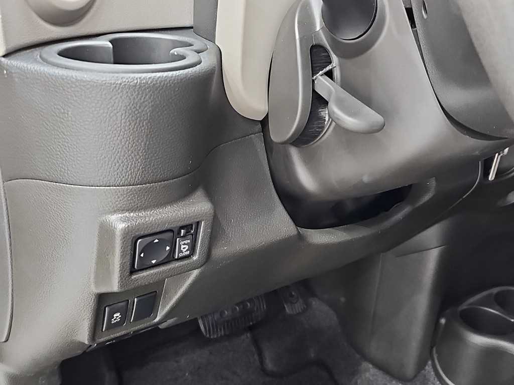닛산 큐브 1.8 SL 이미지 15