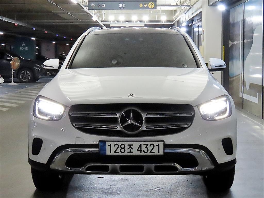 벤츠 GLC 클래스 GLC클래스 X253 GLC 300 e 4MATIC 이미지 2