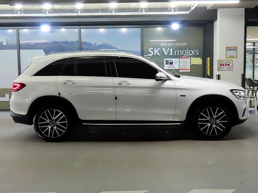 벤츠 GLC 클래스 GLC클래스 X253 GLC 300 e 4MATIC 이미지 3