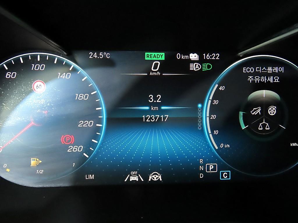 벤츠 GLC 클래스 GLC클래스 X253 GLC 300 e 4MATIC 이미지 9