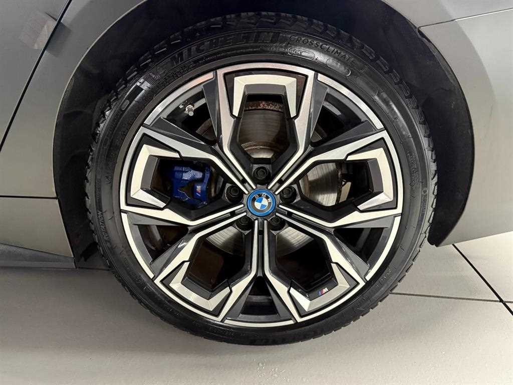 BMW i4 eDrive 40 M 스포츠 프로 이미지 20