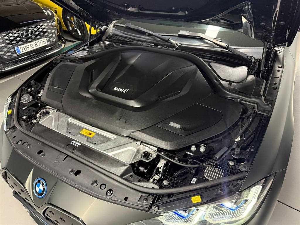 BMW i4 eDrive 40 M 스포츠 프로 이미지 6