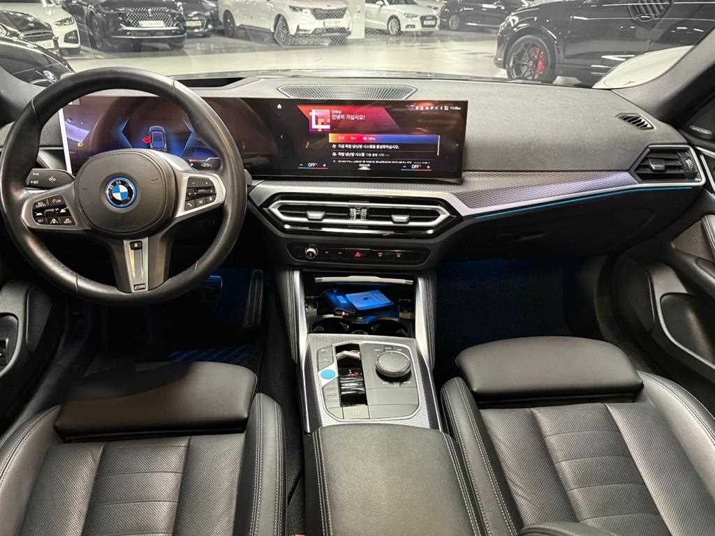 BMW i4 eDrive 40 M 스포츠 프로 이미지 9