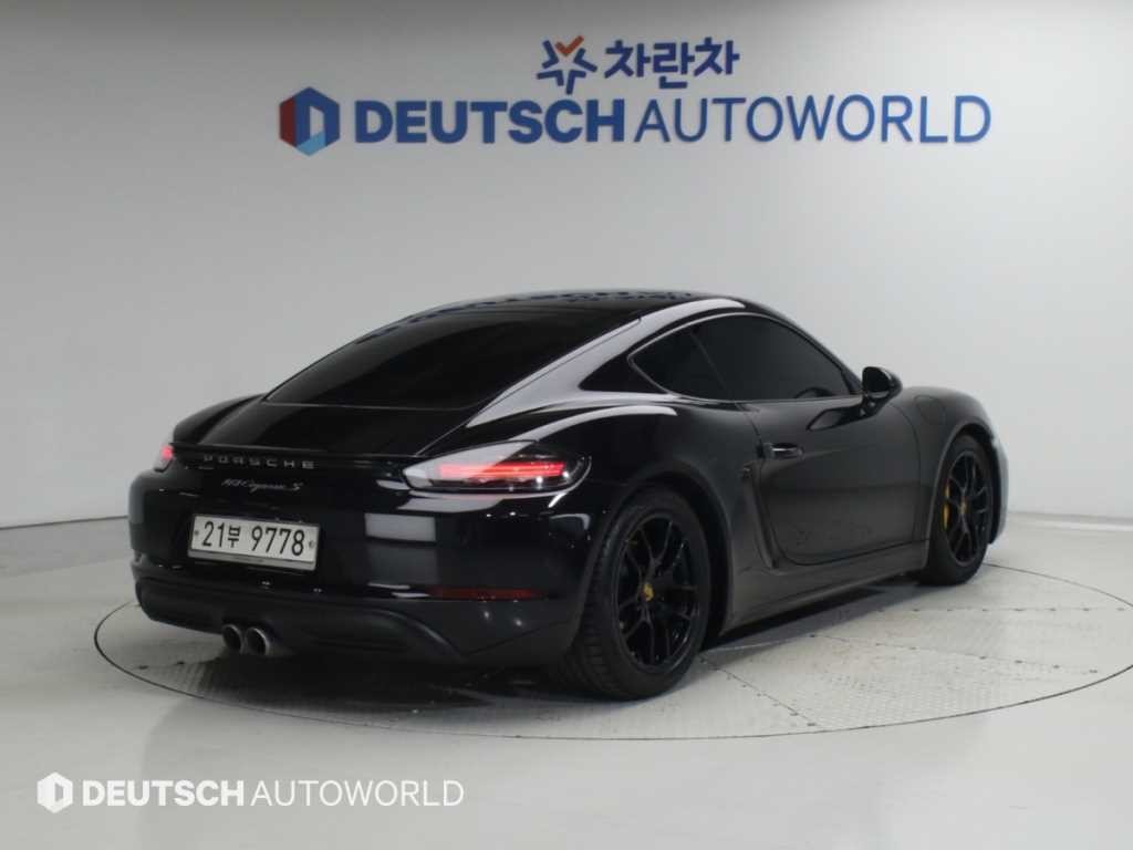 포르쉐 718 718 카이맨 2.0 이미지 2