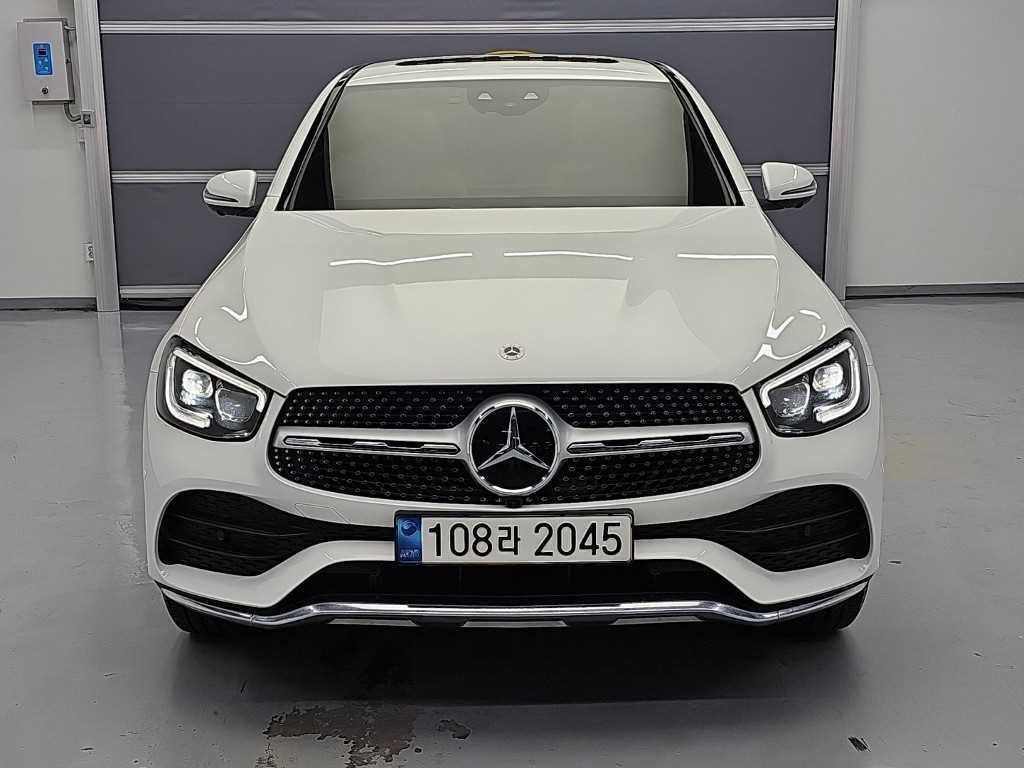 벤츠 GLC 클래스 GLC클래스 X253 GLC 300 4MATIC 쿠페 이미지 2