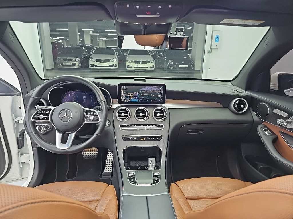 벤츠 GLC 클래스 GLC클래스 X253 GLC 300 4MATIC 쿠페 이미지 7