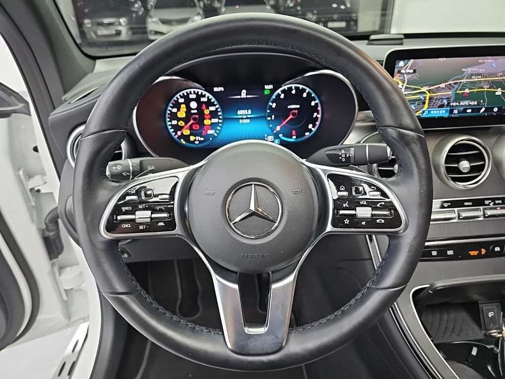 벤츠 GLC 클래스 GLC클래스 X253 GLC 300 4MATIC 쿠페 이미지 9
