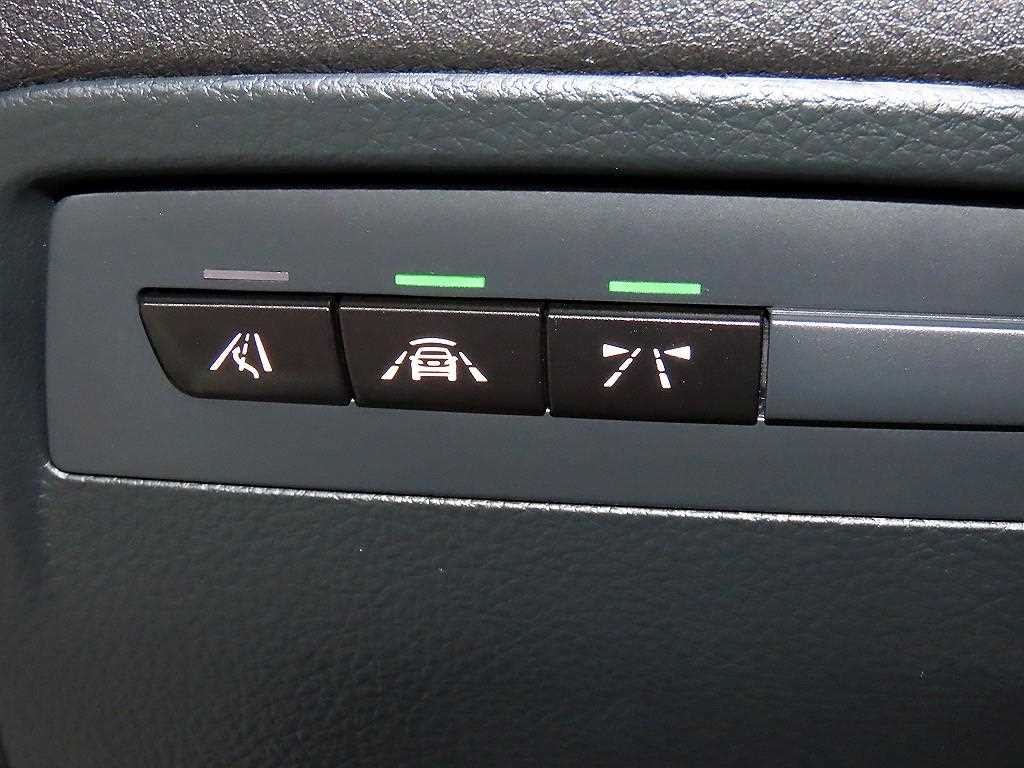 BMW 3시리즈 3시리즈 (F30) 320i M 스포츠 이미지 14