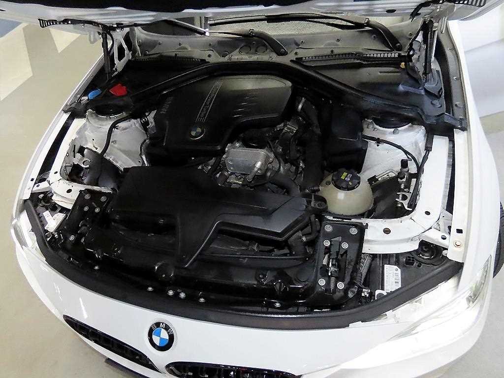 BMW 3시리즈 3시리즈 (F30) 320i M 스포츠 이미지 19