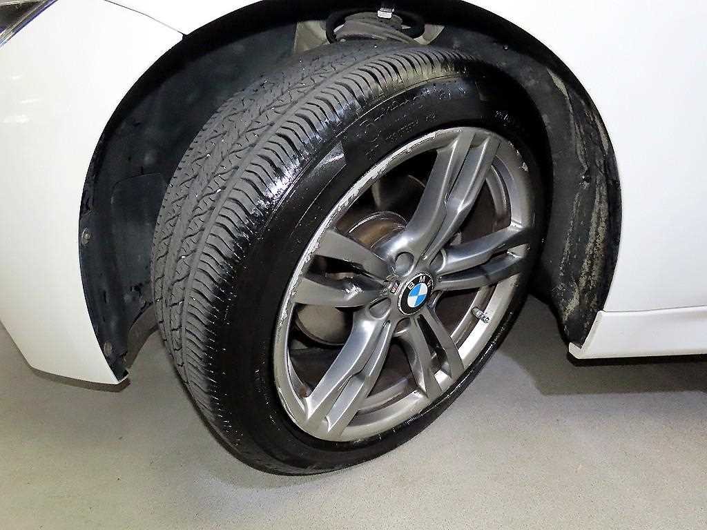 BMW 3시리즈 3시리즈 (F30) 320i M 스포츠 이미지 20