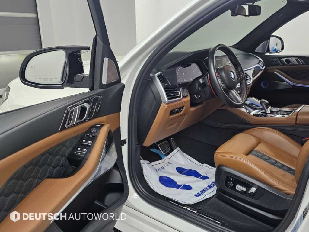 BMW X5M X5M (F95) 4.4 컴페티션 이미지 11