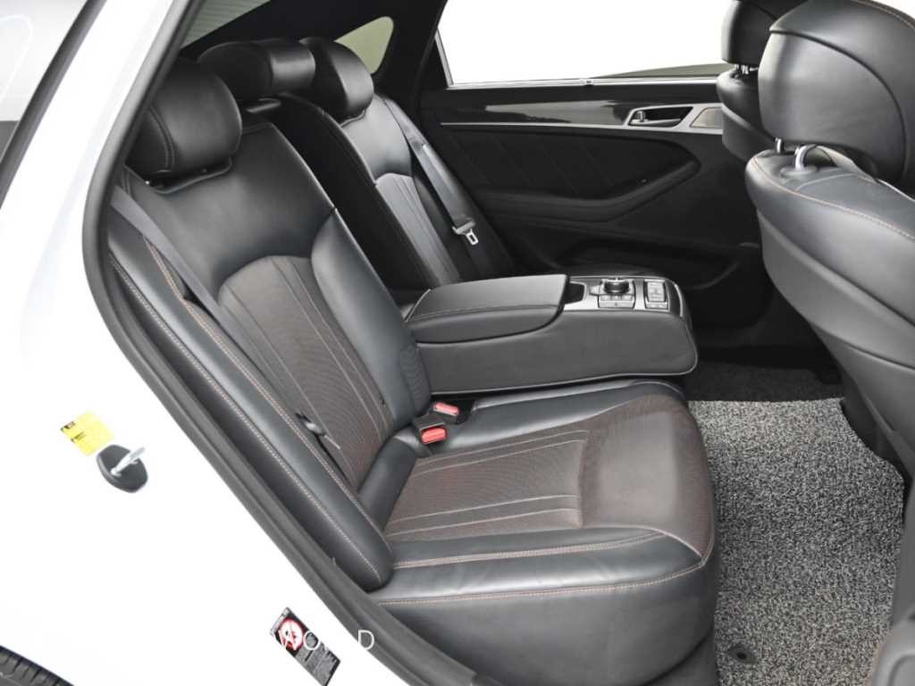 제네시스 G80 3.3 T AWD 스포츠 이미지 12