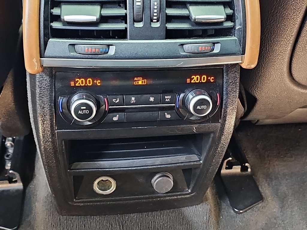BMW X6 X6 (F16) M50 D 이미지 13