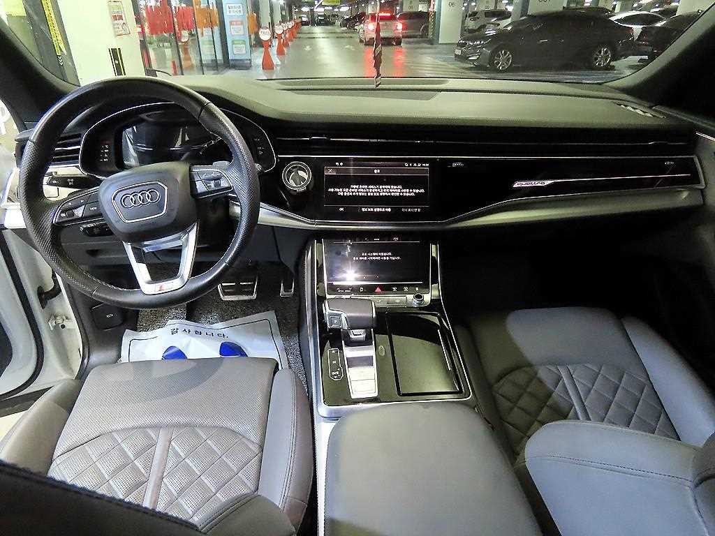 아우디 Q8 50 TDI 콰트로 프리미엄 이미지 10
