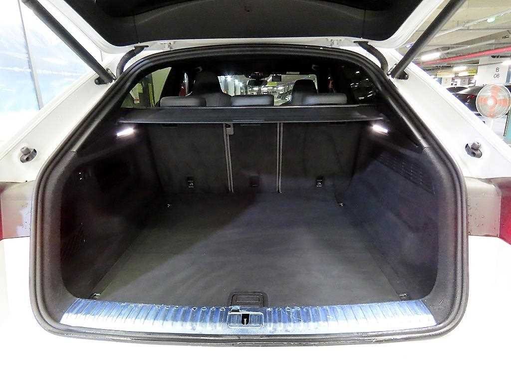 아우디 Q8 50 TDI 콰트로 프리미엄 이미지 16