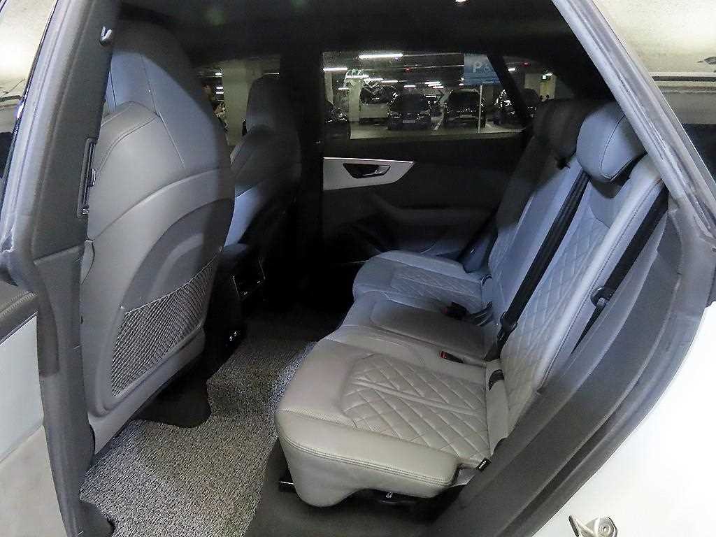 아우디 Q8 50 TDI 콰트로 프리미엄 이미지 7