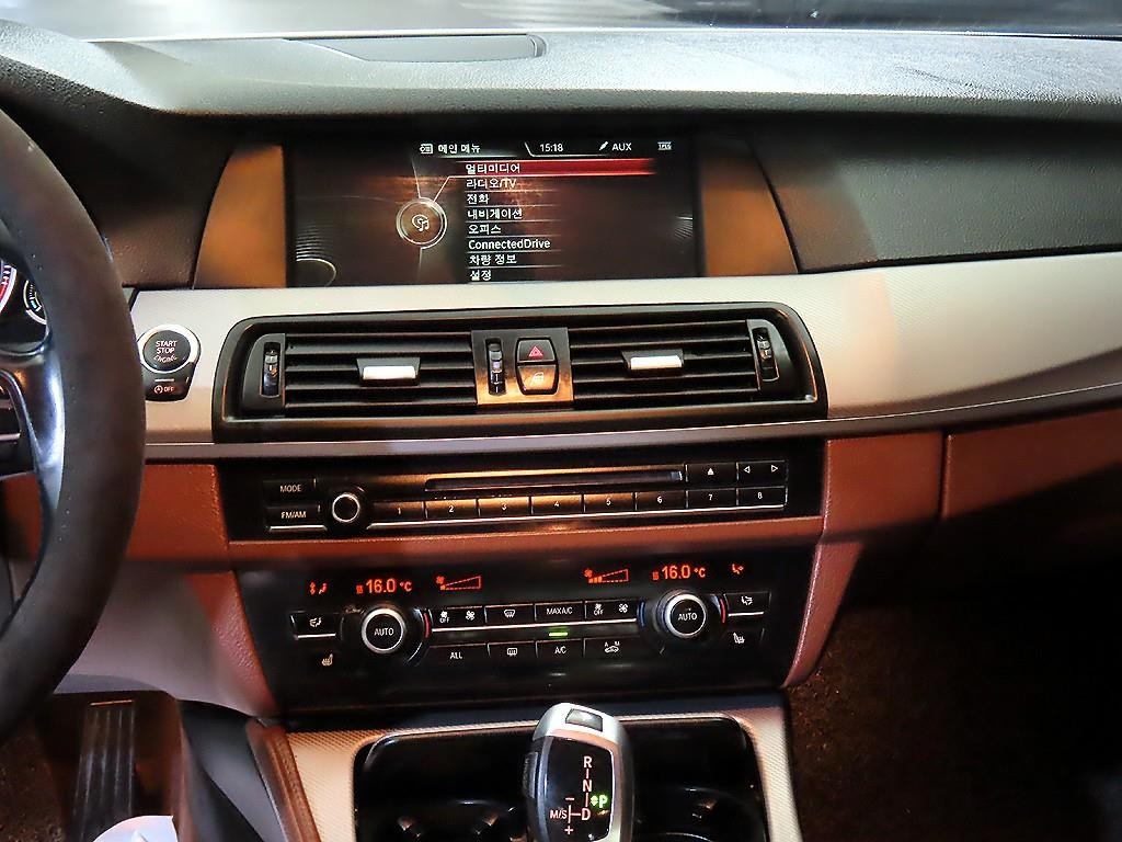 BMW 5시리즈 5시리즈 (F10) 520d 이미지 11