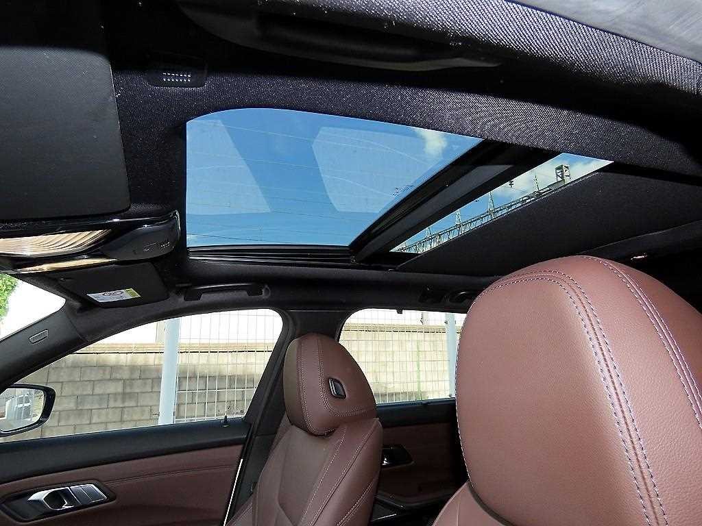BMW 3시리즈 3시리즈 (G20) M340i xDrive 투어링 이미지 15