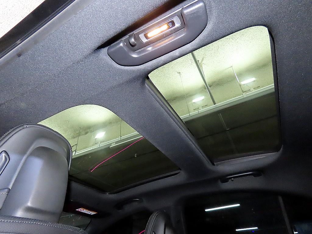 벤츠 E 클래스 E-클래스 W214 E300 4MATIC AMG Line 이미지 4