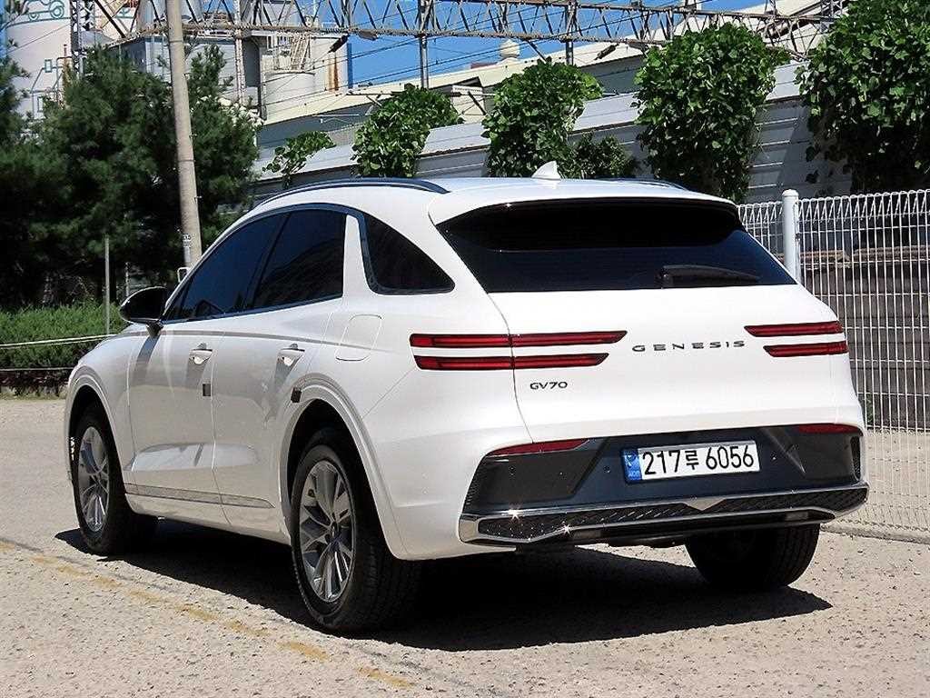 제네시스 GV70 2.5T 가솔린 2WD 기본형 이미지 3