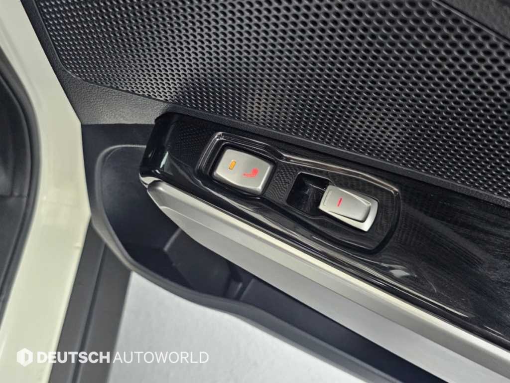 KG모빌리티(쌍용) 티볼리 디젤 2WD 1.6 LX 이미지 16