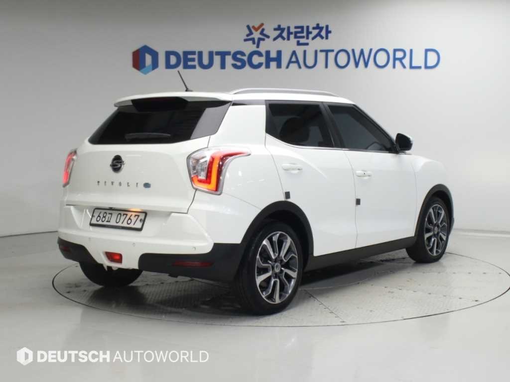 KG모빌리티(쌍용) 티볼리 디젤 2WD 1.6 LX 이미지 2