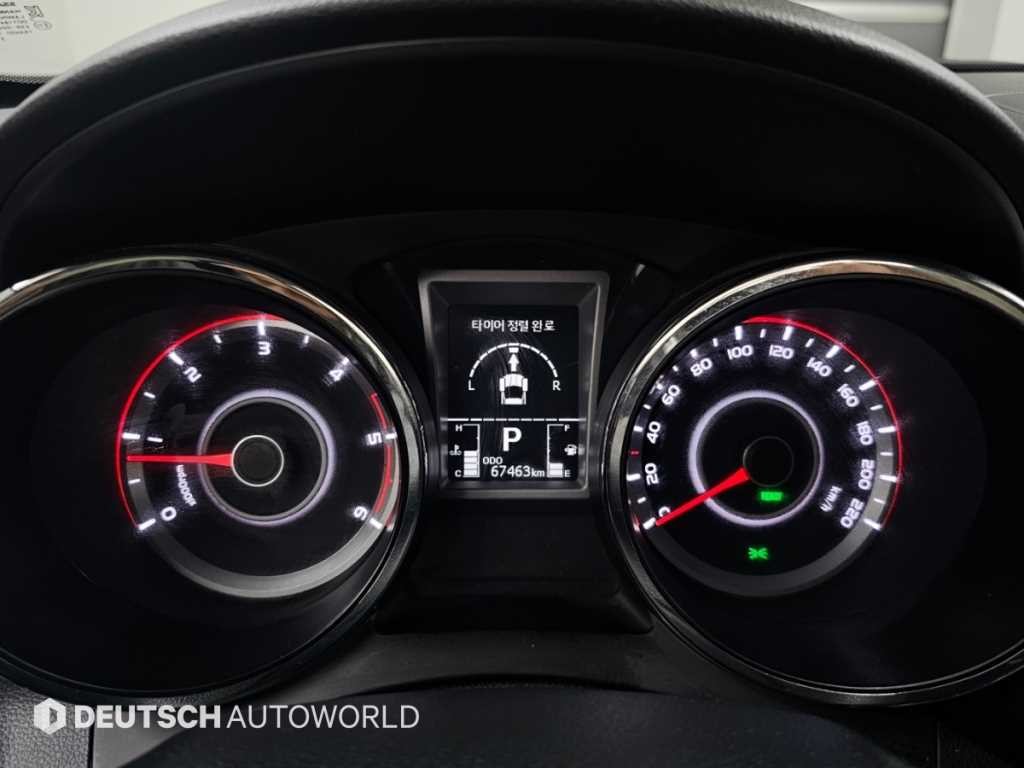 KG모빌리티(쌍용) 티볼리 디젤 2WD 1.6 LX 이미지 8