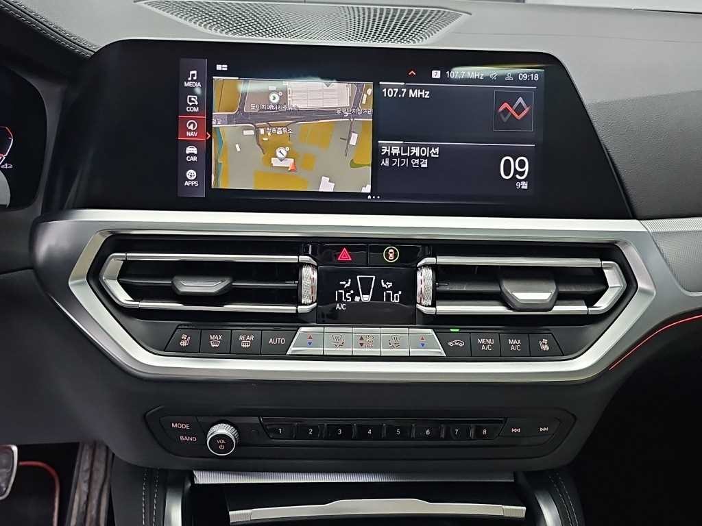 BMW 4시리즈 4시리즈 (G22) M440i xDrive 쿠페 이미지 10