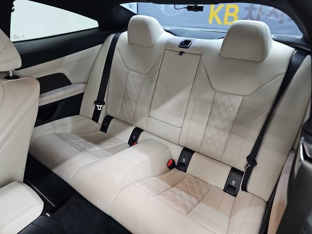 BMW 4시리즈 4시리즈 (G22) M440i xDrive 쿠페 이미지 12