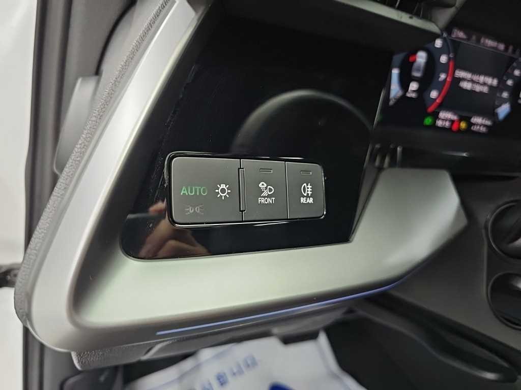 아우디 A3 A3(8Y) 40 TFSI 프리미엄 이미지 18