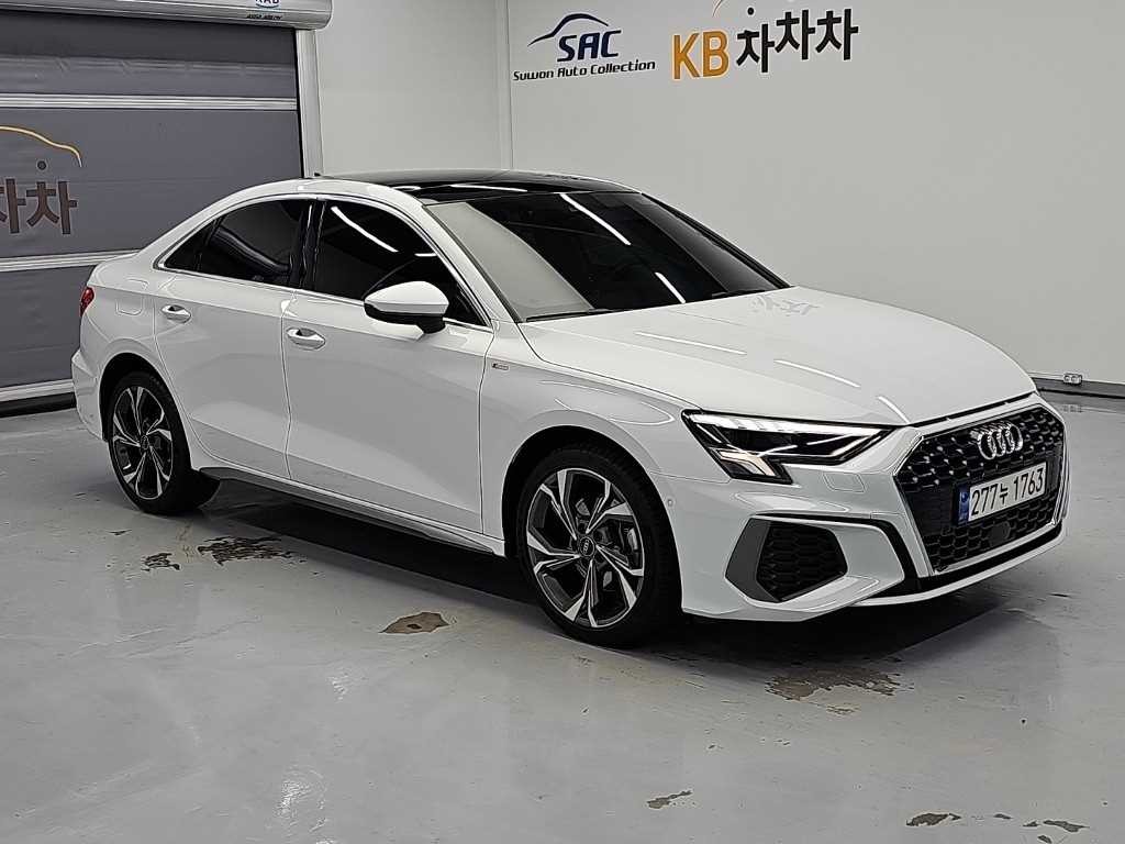 아우디 A3 A3(8Y) 40 TFSI 프리미엄 이미지 4