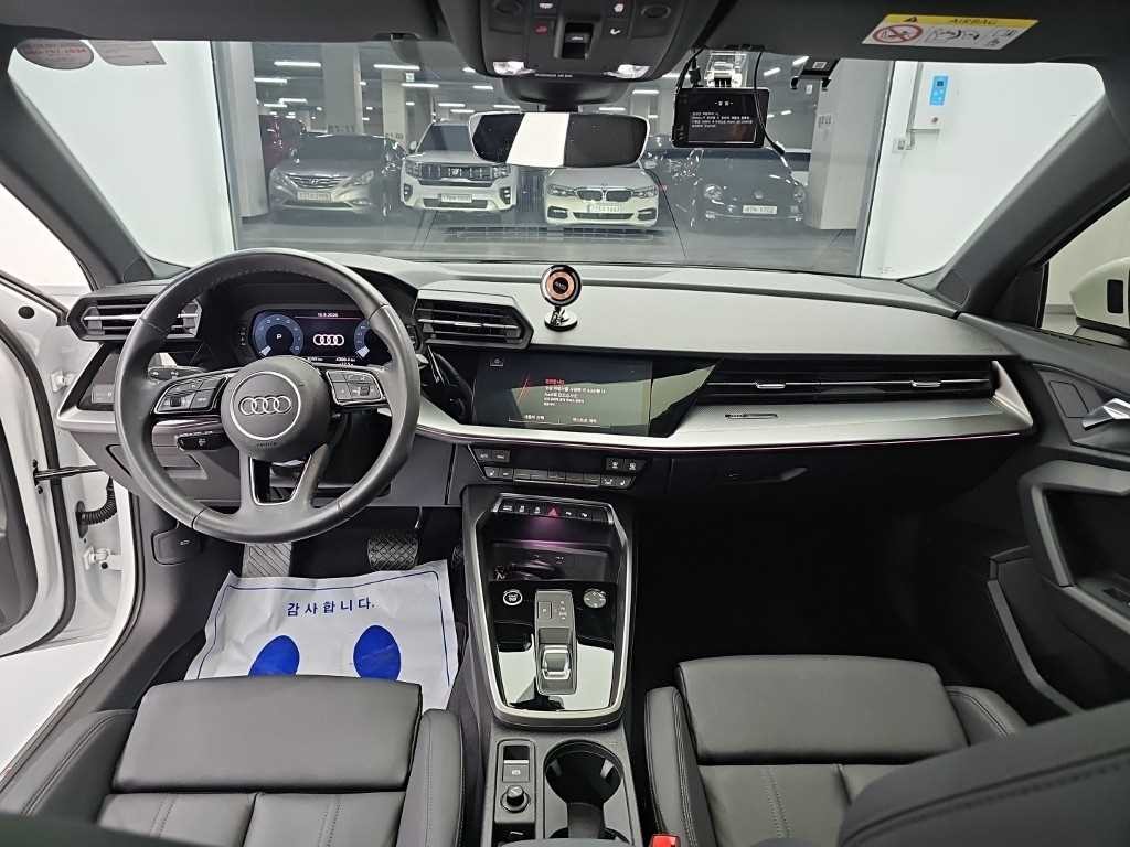 아우디 A3 A3(8Y) 40 TFSI 프리미엄 이미지 7