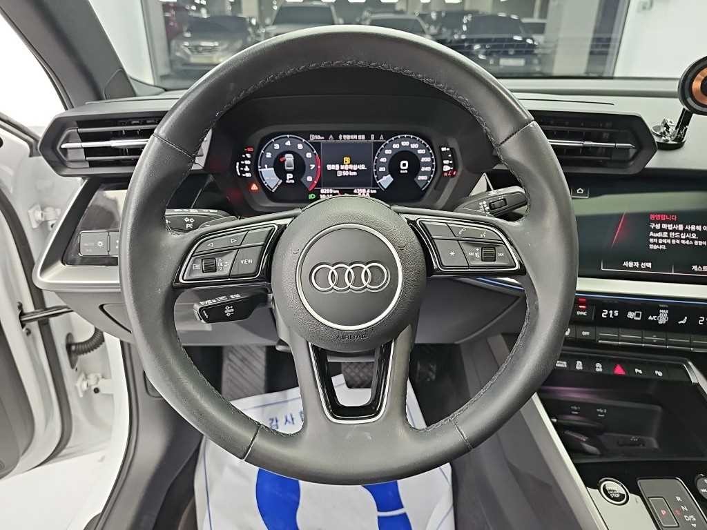 아우디 A3 A3(8Y) 40 TFSI 프리미엄 이미지 9