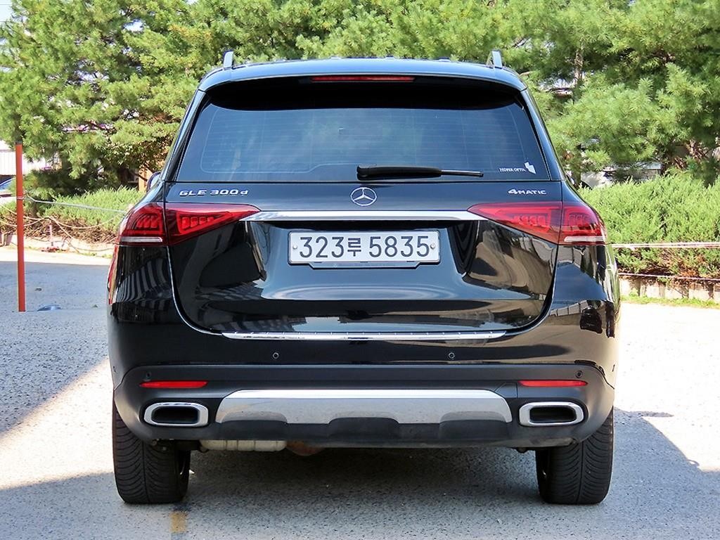 벤츠 GLE 클래스 GLE 클래스 W167 GLE 300d 4MATIC 이미지 4