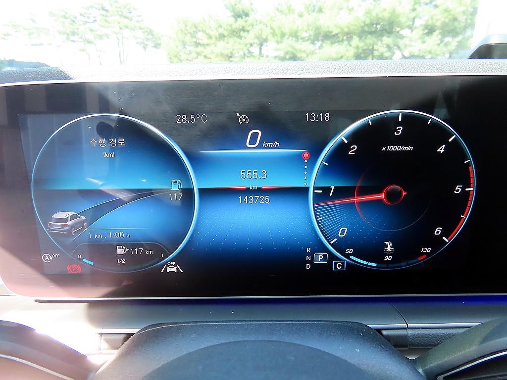 벤츠 GLE 클래스 GLE 클래스 W167 GLE 300d 4MATIC 이미지 9