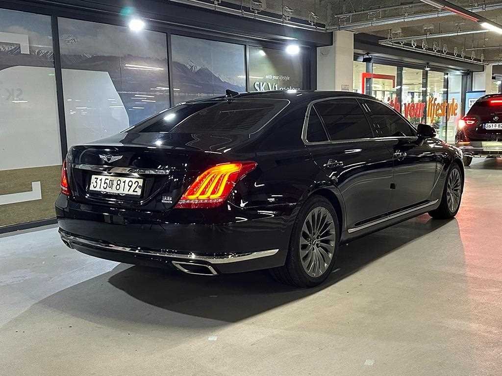 제네시스 EQ900 3.8 GDI AWD 프리미엄 럭셔리 이미지 4