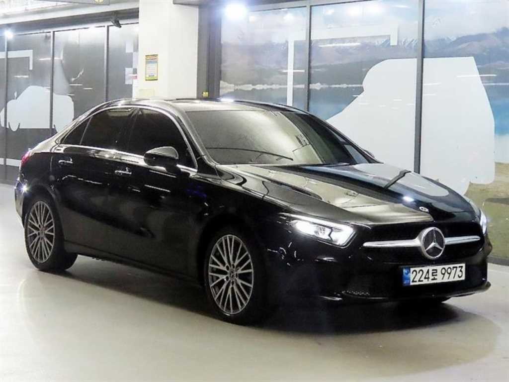 벤츠 A 클래스 A클래스 W177 A250 4MATIC 세단 이미지 1