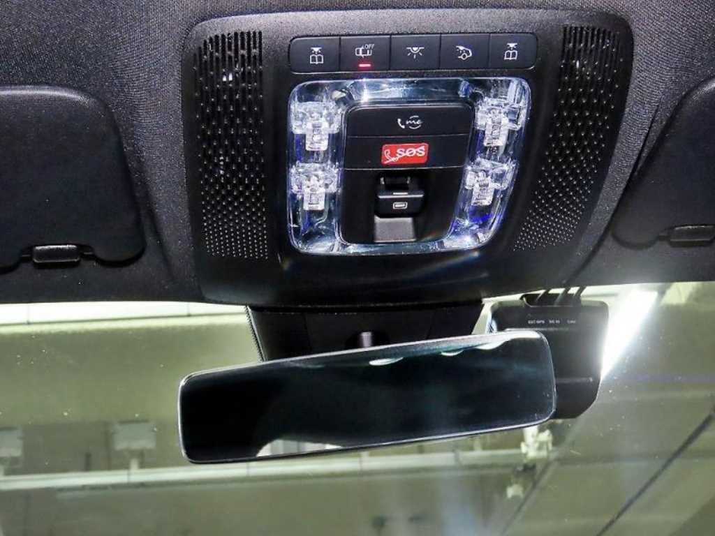 벤츠 A 클래스 A클래스 W177 A250 4MATIC 세단 이미지 17