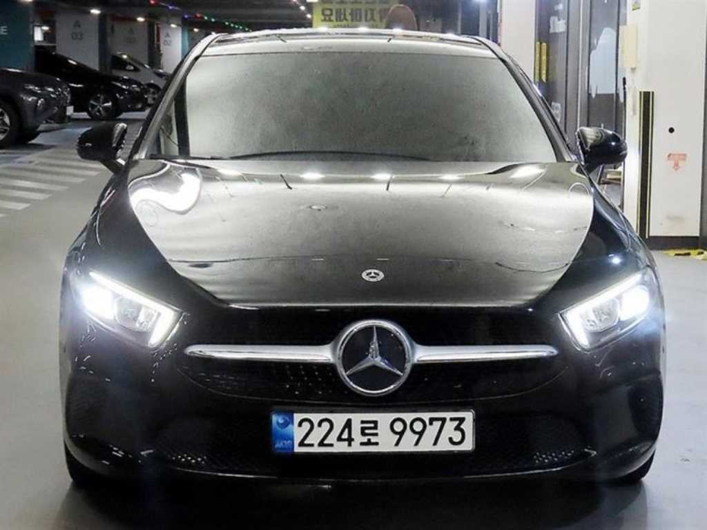 벤츠 A 클래스 A클래스 W177 A250 4MATIC 세단 이미지 2