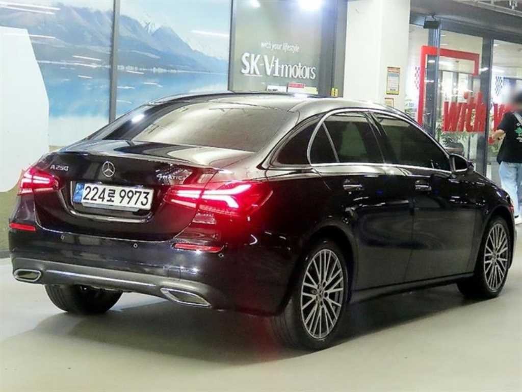 벤츠 A 클래스 A클래스 W177 A250 4MATIC 세단 이미지 4