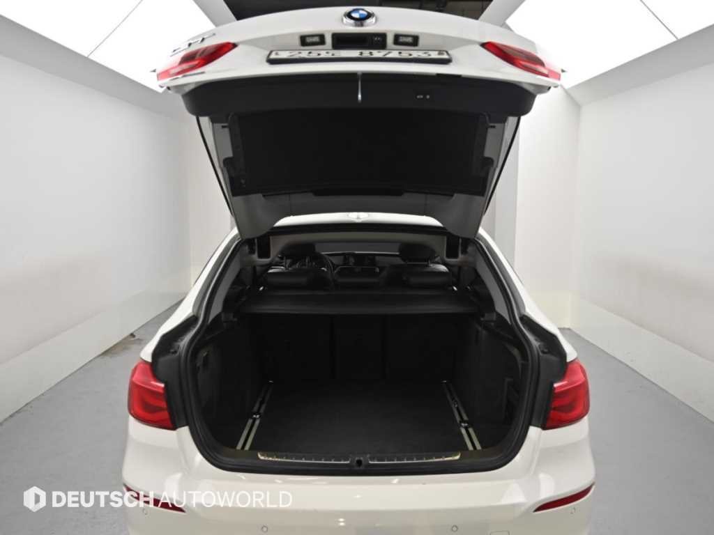 BMW 그란투리스모 3시리즈 GT (F34) GT 320D xDrive 스포트 이미지 18