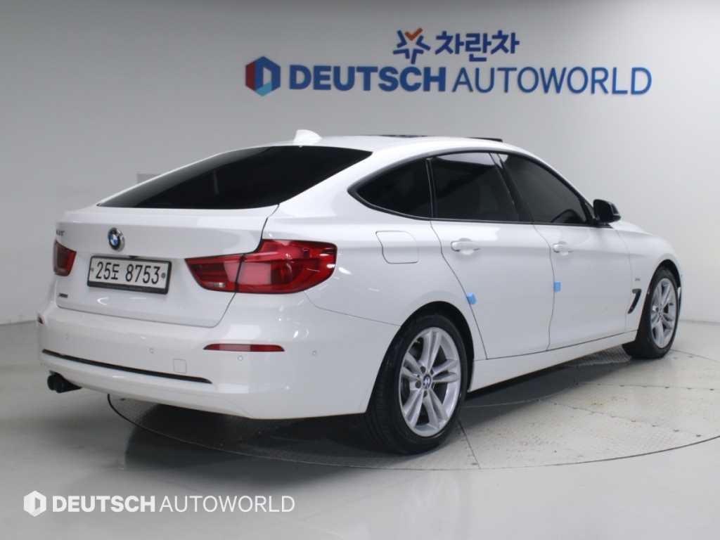 BMW 그란투리스모 3시리즈 GT (F34) GT 320D xDrive 스포트 이미지 2