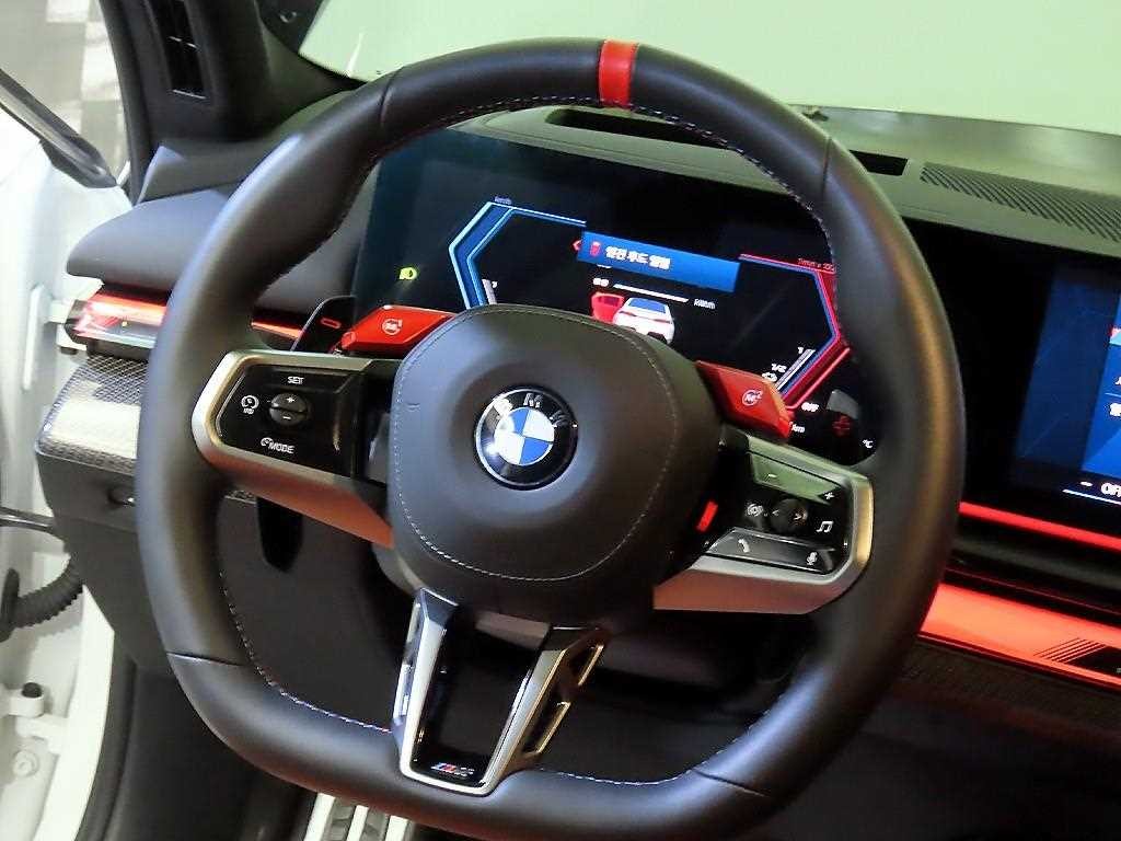 BMW 5시리즈 M5 (F90, F10) M5 세단 이미지 8