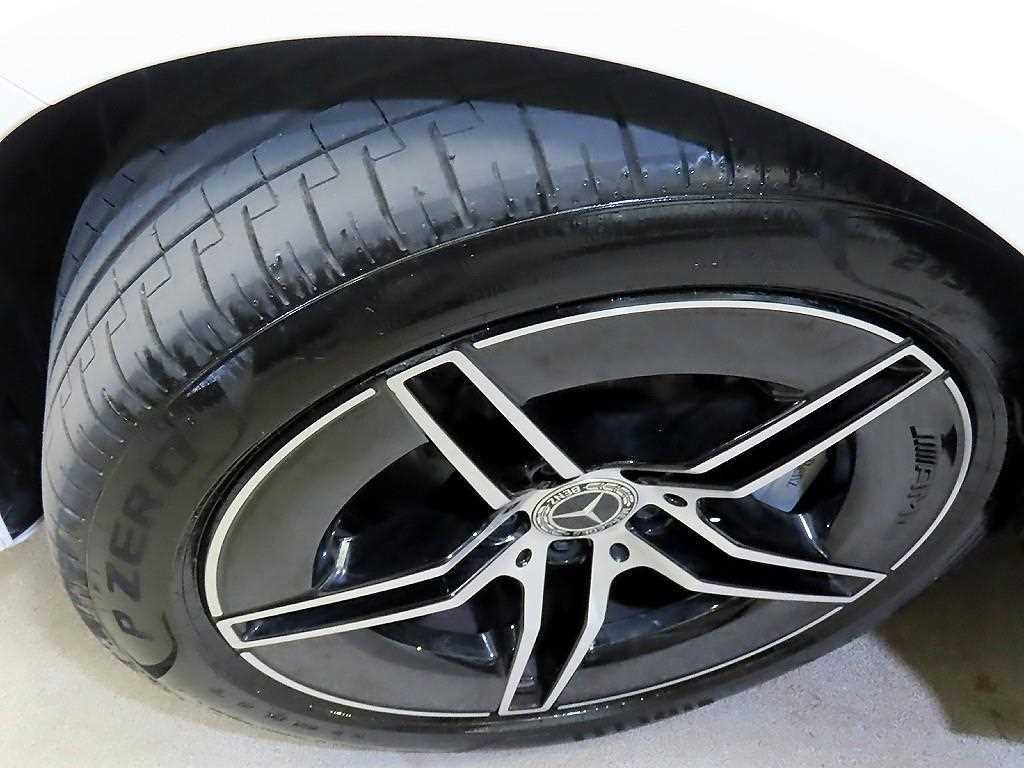 벤츠 E 클래스 E-클래스 W214 E200 AMG 라인 이미지 20